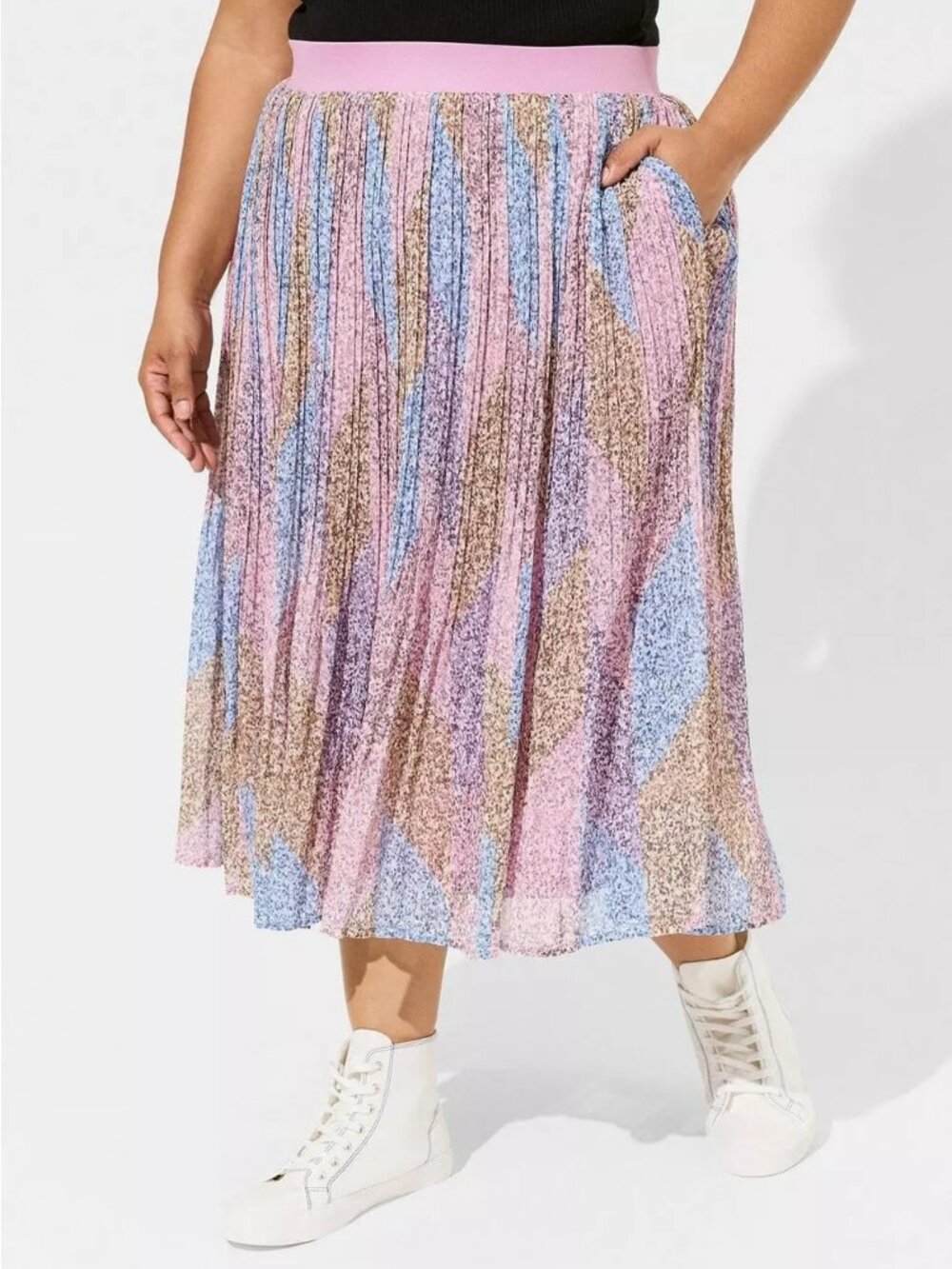Torrid Tea‑Length Chiffon Pleated Skirt – Chevron – Size 1